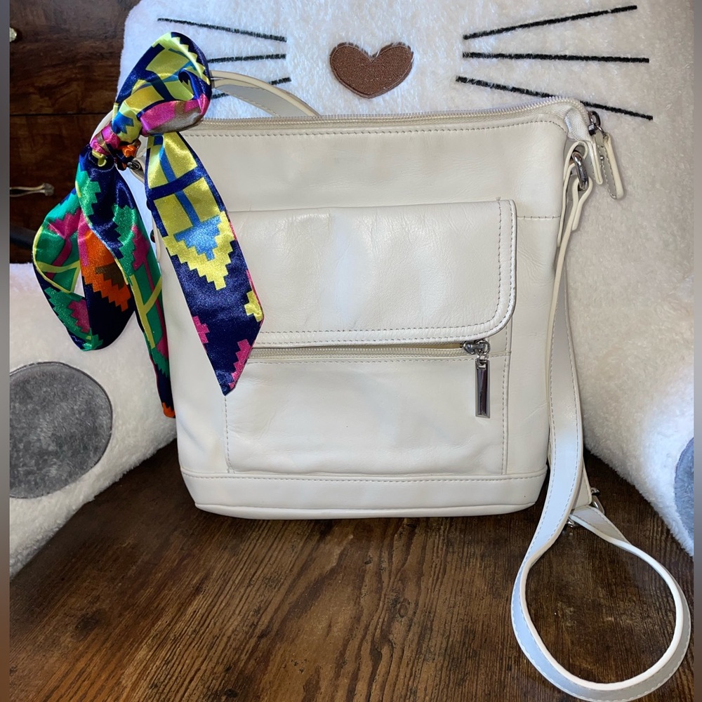 Gianni Bernini Napa White/Vanilla Leather Crossbody Shoulder Bag w/ Free scarf